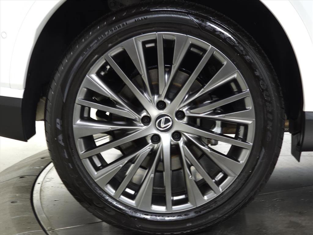Used 2024 Lexus RX 350 w/ Luxury Package image 13