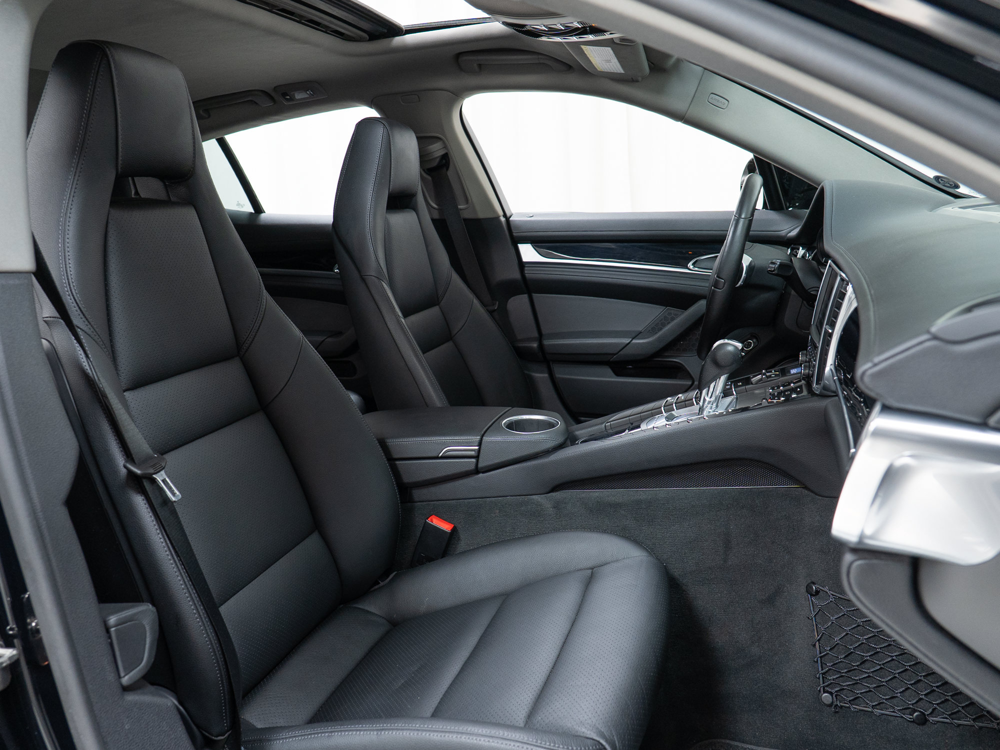 Used 2011 Porsche Panamera 4 AWD/4WD image 26