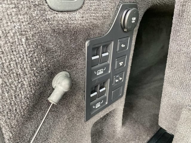 Used 2019 Land Rover Discovery HSE AWD/4WD image 9