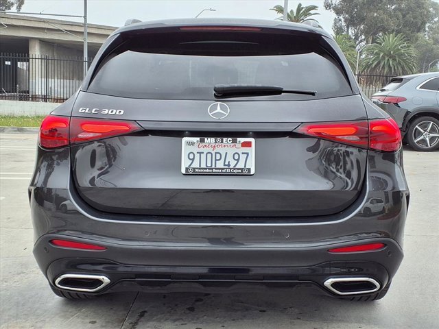 Used 2025 Mercedes-Benz GLC 300 image 22