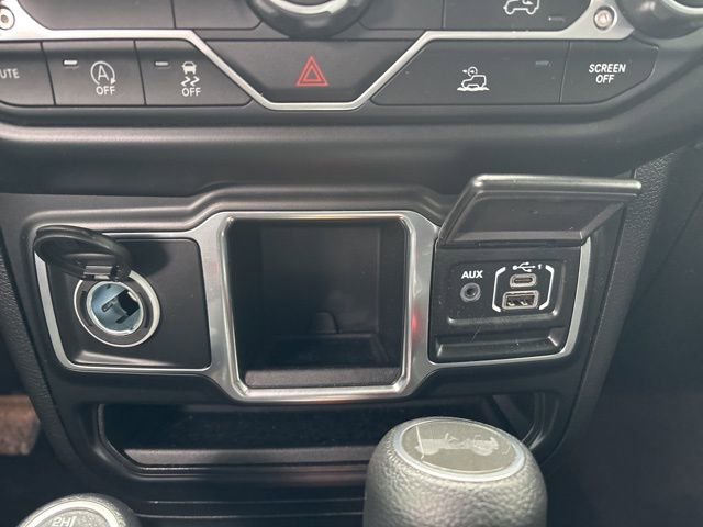 Used 2022 Jeep Wrangler Unlimited Willys image 29