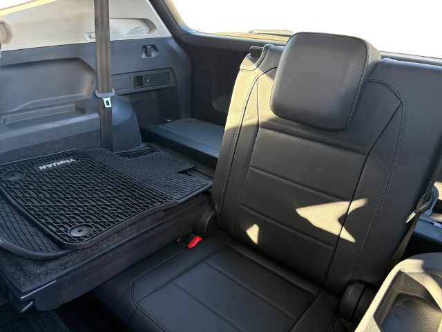 Used 2020 Volkswagen Tiguan SE FWD image 21