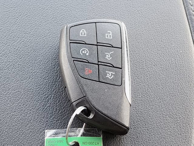 Used 2025 Chevrolet Suburban LT AWD/4WD image 40