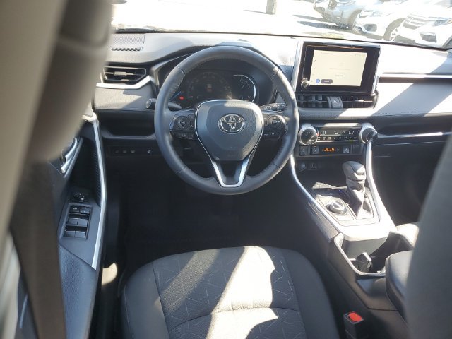 Used 2025 Toyota RAV4 XLE w/ Convenience Package AWD/4WD image 12