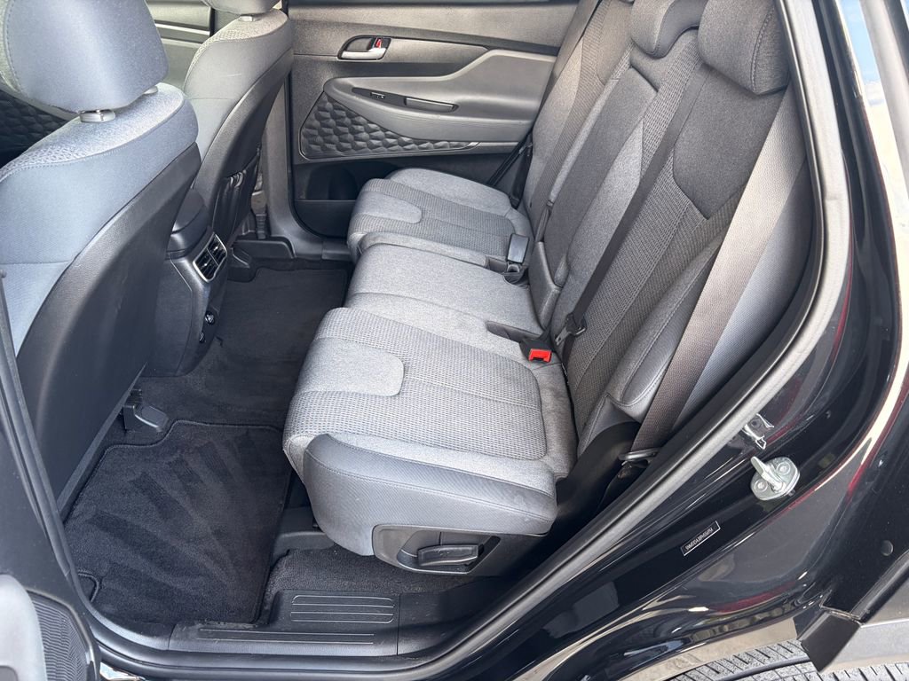 Used 2023 Hyundai Santa Fe SE AWD/4WD image 10