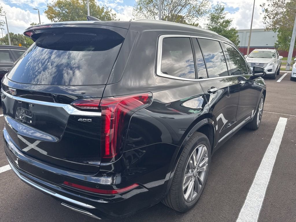 Used 2023 Cadillac XT6 Premium Luxury image 5