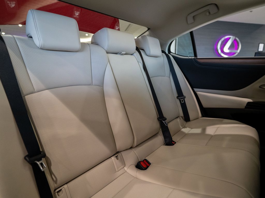 New 2025 Lexus ES 350 w/ Premium Package image 34