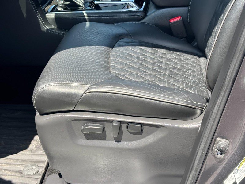 Used 2024 INFINITI QX80 Sensory w/ All-Season Package AWD/4WD image 17