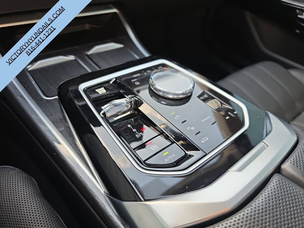 Used 2026 BMW 740i xDrive AWD/4WD image 23