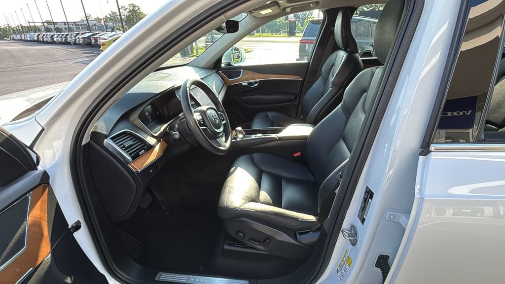 Certified 2023 Volvo XC90 B6 Plus AWD/4WD image 24