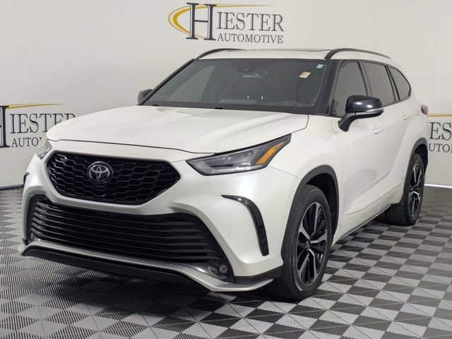 Used 2021 Toyota Highlander XSE AWD/4WD image 5