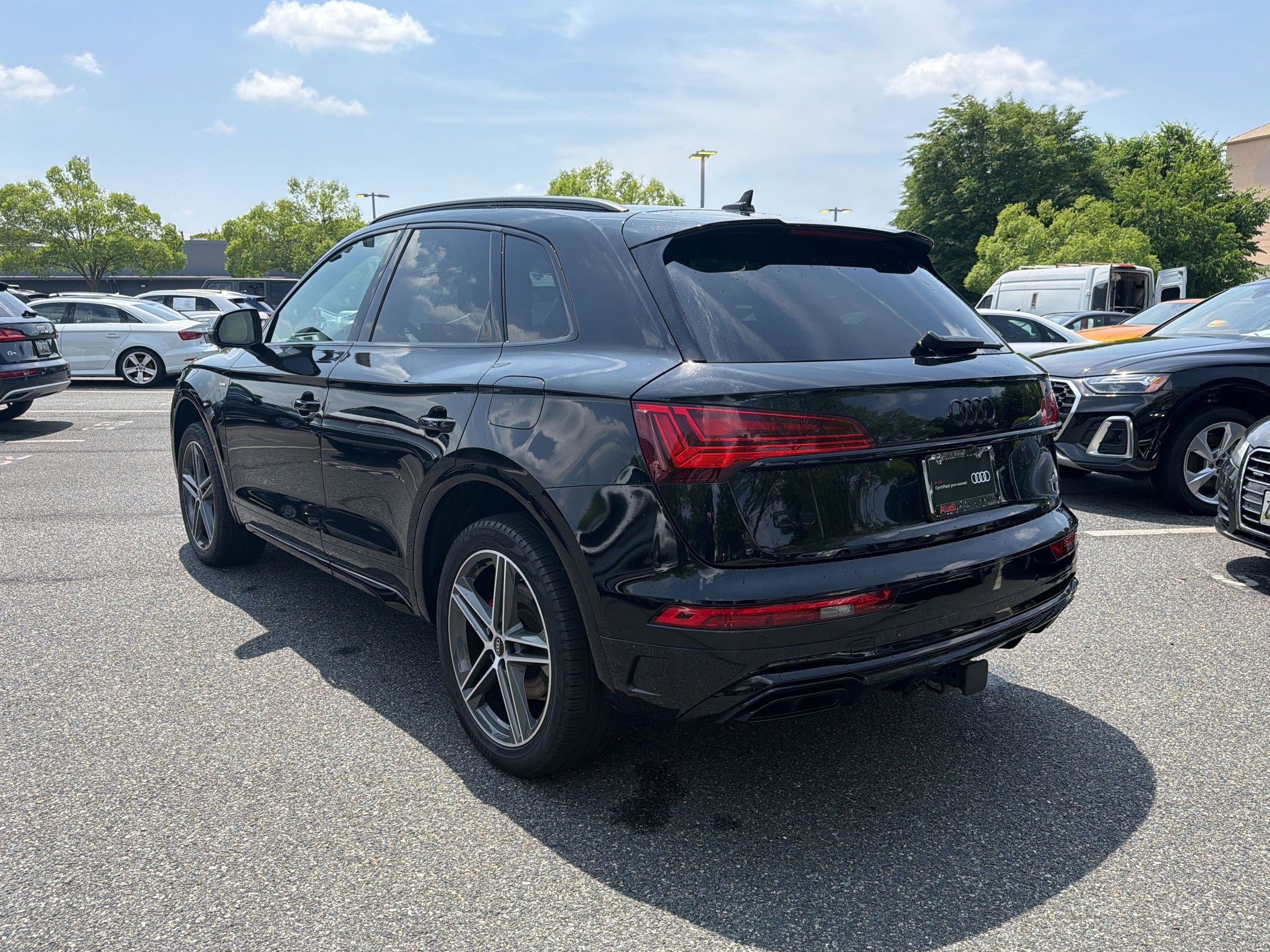 Used 2024 Audi Q5 e Premium Plus w/ Premium Plus Package AWD/4WD image 3