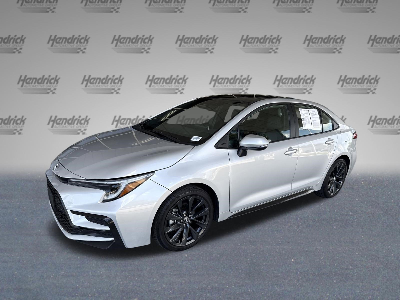 Used 2023 Toyota Corolla XSE w/ Carpet Mat Package (TMS) FWD image 4