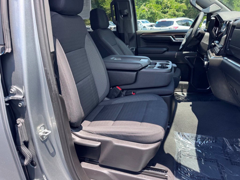 Used 2024 Chevrolet Silverado 1500 LT AWD/4WD image 23