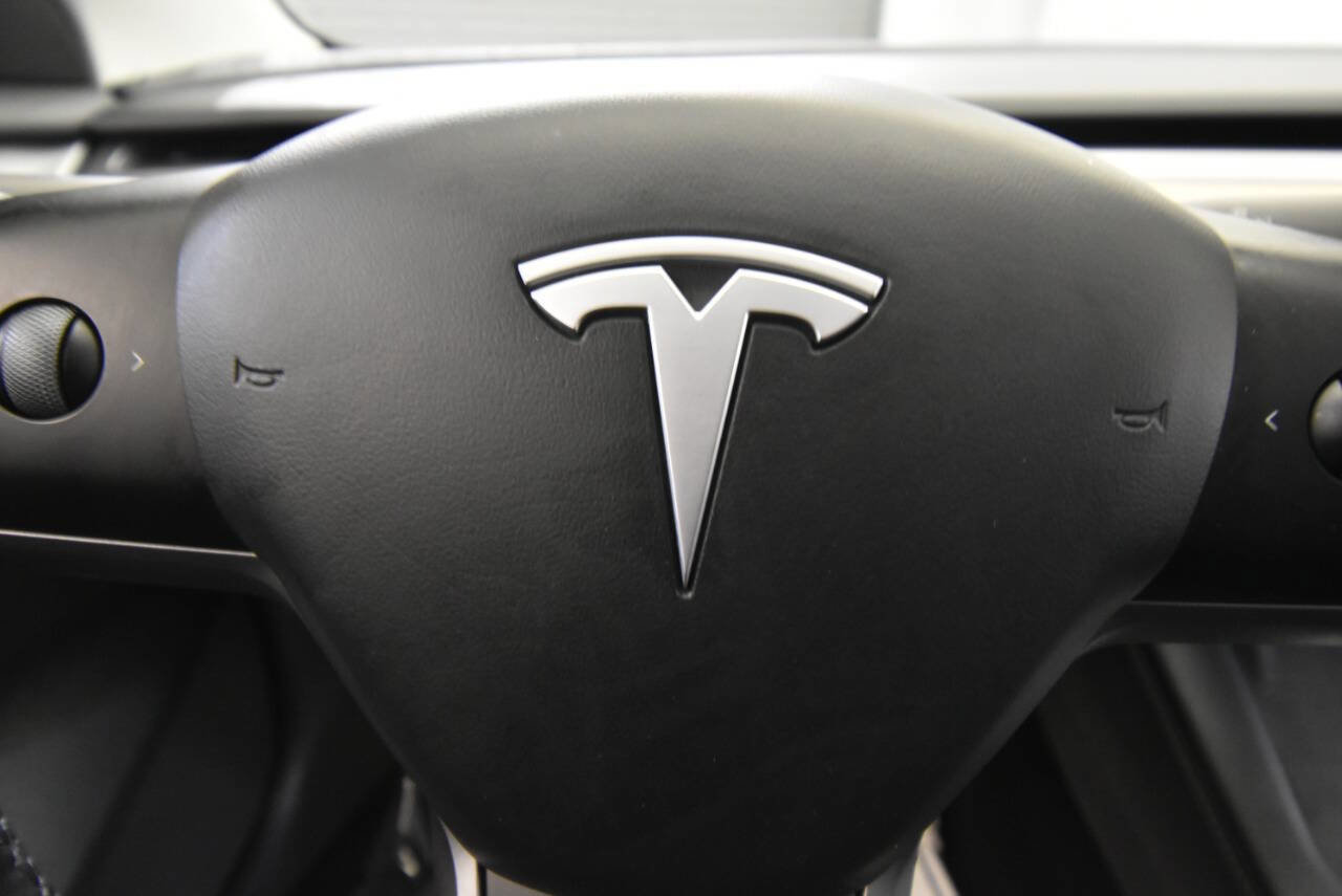Used 2023 Tesla Model 3 Standard Range image 28