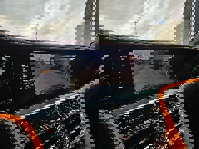 Used 2024 Bentley Flying Spur W12 image 33