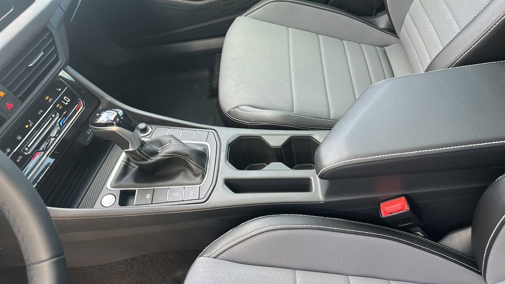 New 2026 Volkswagen Jetta SE image 17