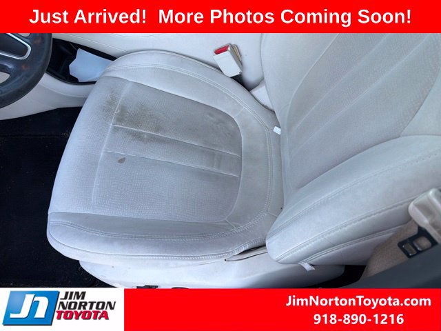 Used 2015 Chrysler 200 Limited w/ Convenience Group FWD image 11