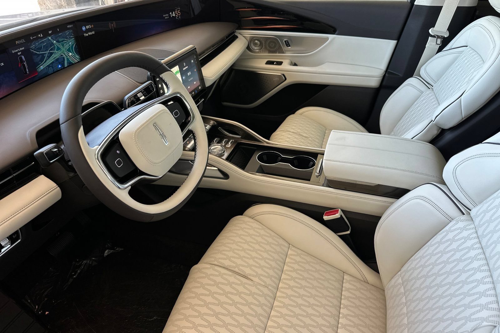 New 2026 Lincoln Nautilus Black Label AWD/4WD image 9