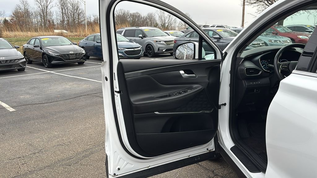 Used 2023 Hyundai Santa Fe SEL w/ Premium Package image 11