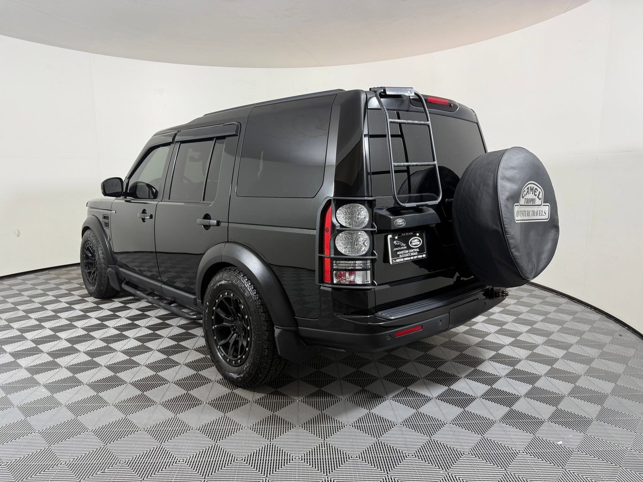 Used 2016 Land Rover LR4 HSE image 3