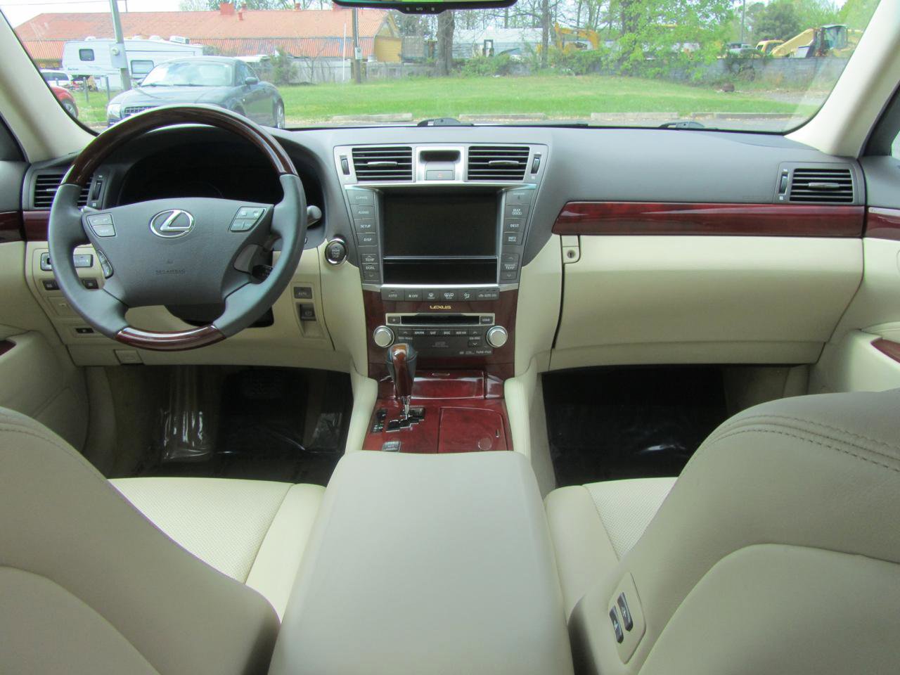 Used 2011 Lexus LS 460 Luxury w/ Luxury Value Edition image 13