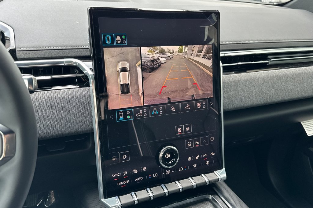 New 2026 GMC Sierra EV Elevation w/ Premium Package AWD/4WD image 22
