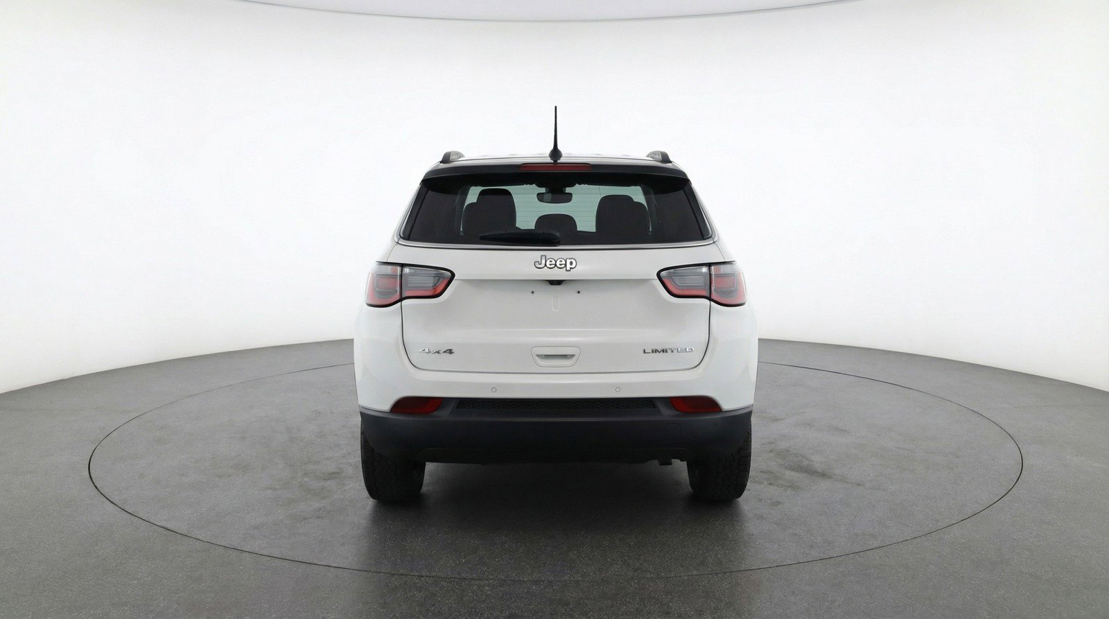 Used 2025 Jeep Compass Trailhawk AWD/4WD image 7