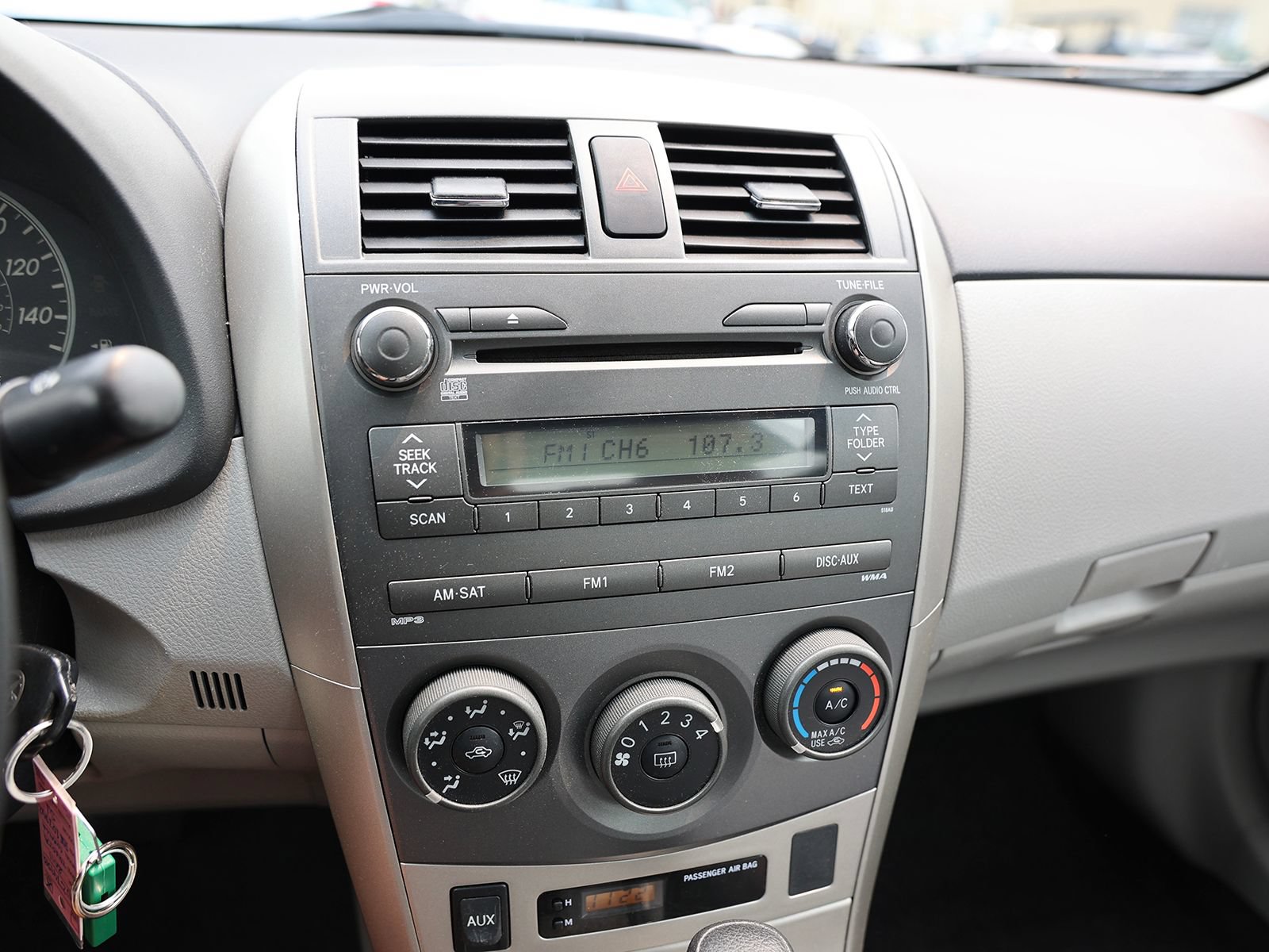 Used 2011 Toyota Corolla LE FWD image 21