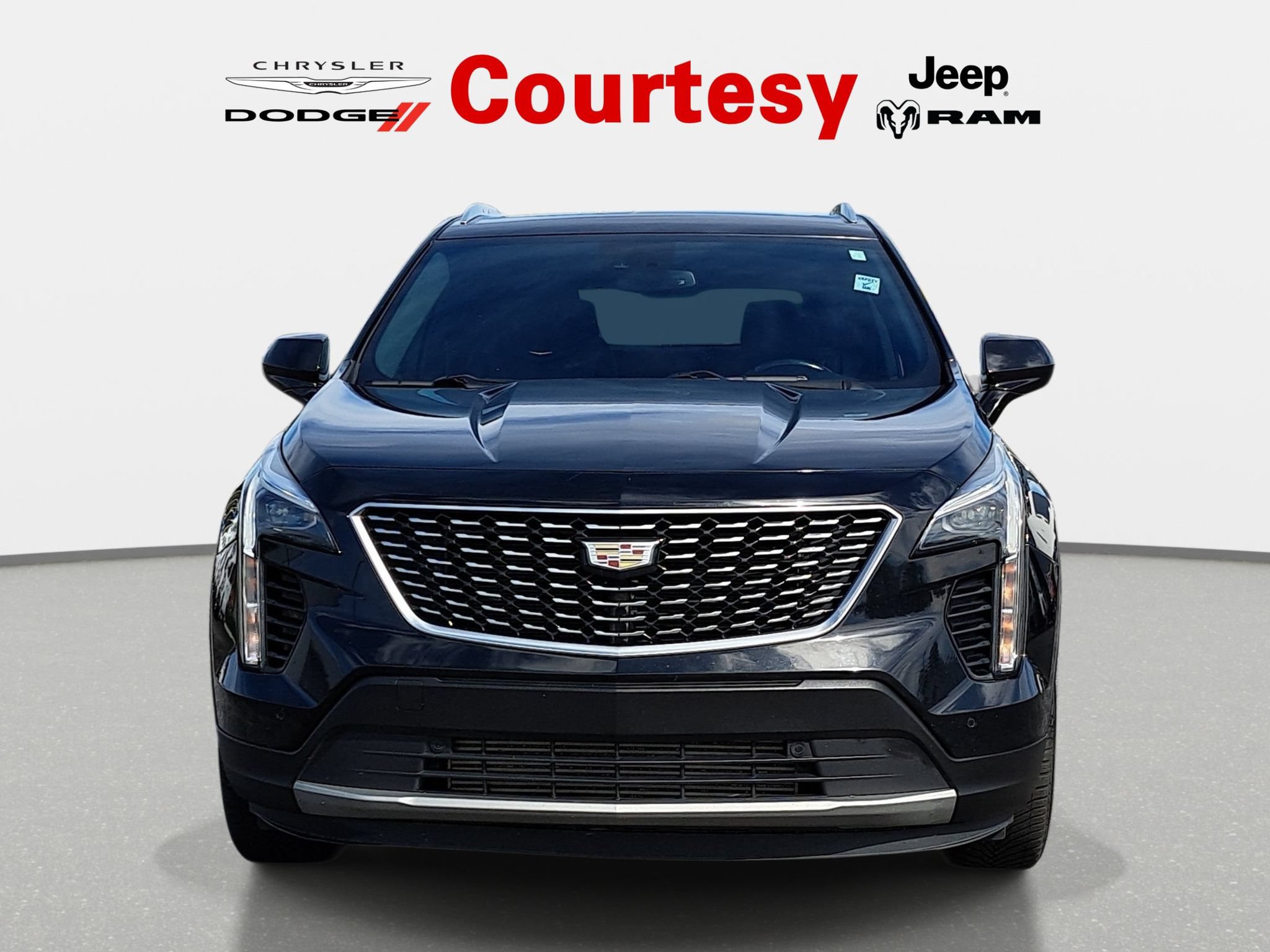 Used 2019 Cadillac XT4 Premium Luxury AWD/4WD image 9