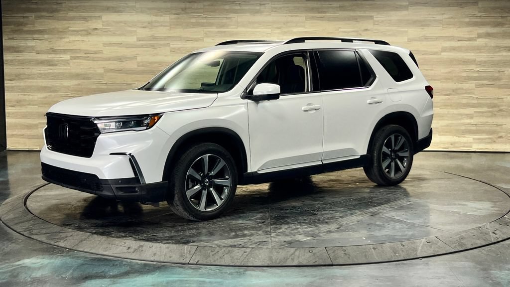 Used 2025 Honda Pilot Elite image 8