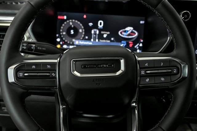 New 2026 GMC Canyon Denali image 13