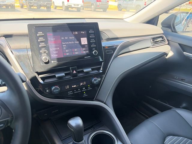 Used 2023 Toyota Camry SE FWD image 21