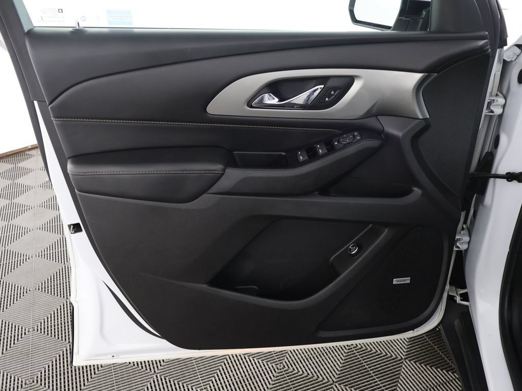 Used 2018 Chevrolet Traverse LT AWD/4WD image 24