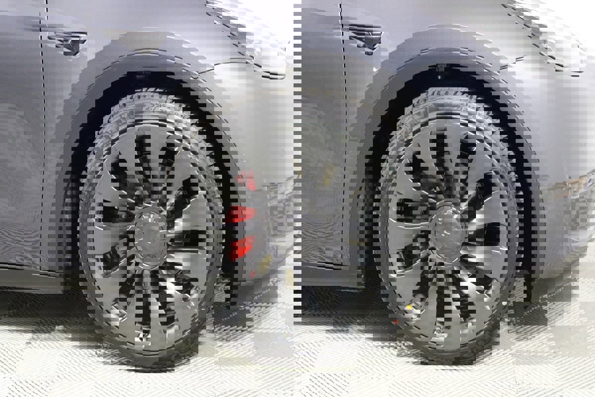 Used 2022 Tesla Model Y Performance image 35