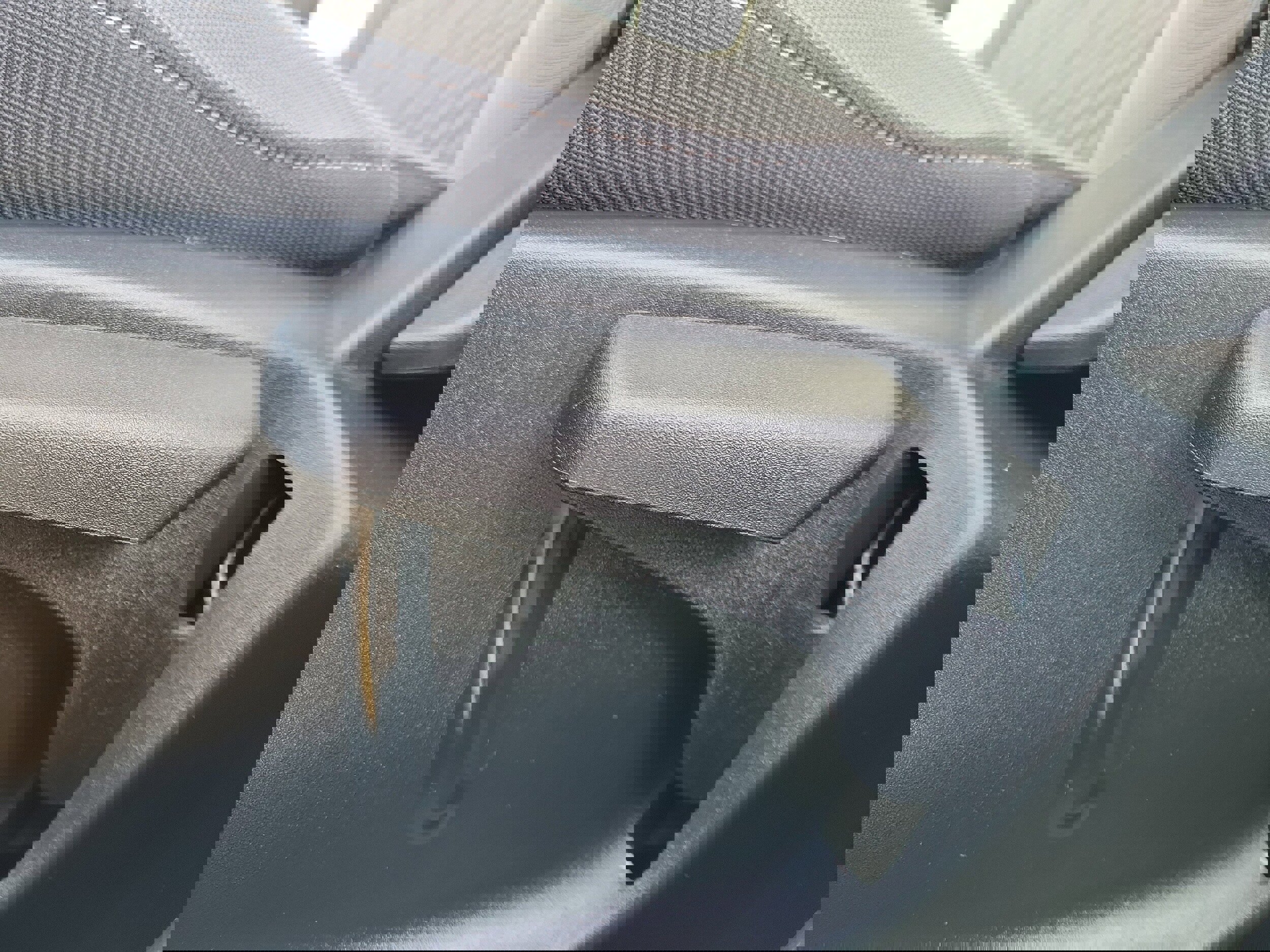 Certified 2022 Ford Escape SE w/ Cold Weather Package AWD/4WD image 18