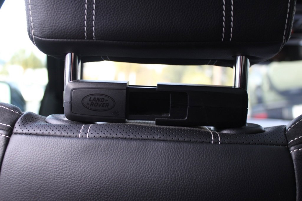 Used 2019 Land Rover Range Rover Velar R-Dynamic HSE image 31