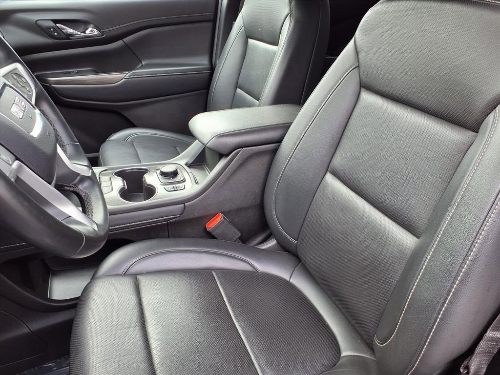 Used 2023 GMC Acadia SLT image 3