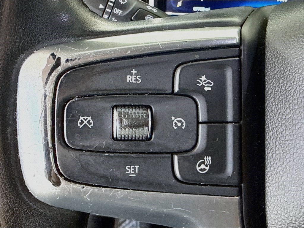 Used 2023 Chevrolet Silverado 1500 LT w/ Z71 Off-Road Package AWD/4WD image 13