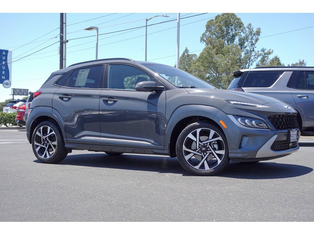 Used 2023 Hyundai Kona Limited FWD image 4