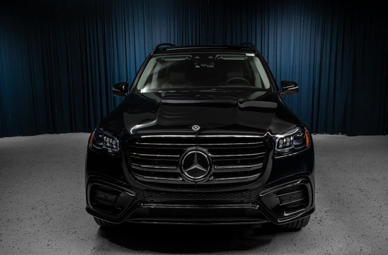 New 2026 Mercedes-Benz GLS 450 4MATIC image 2