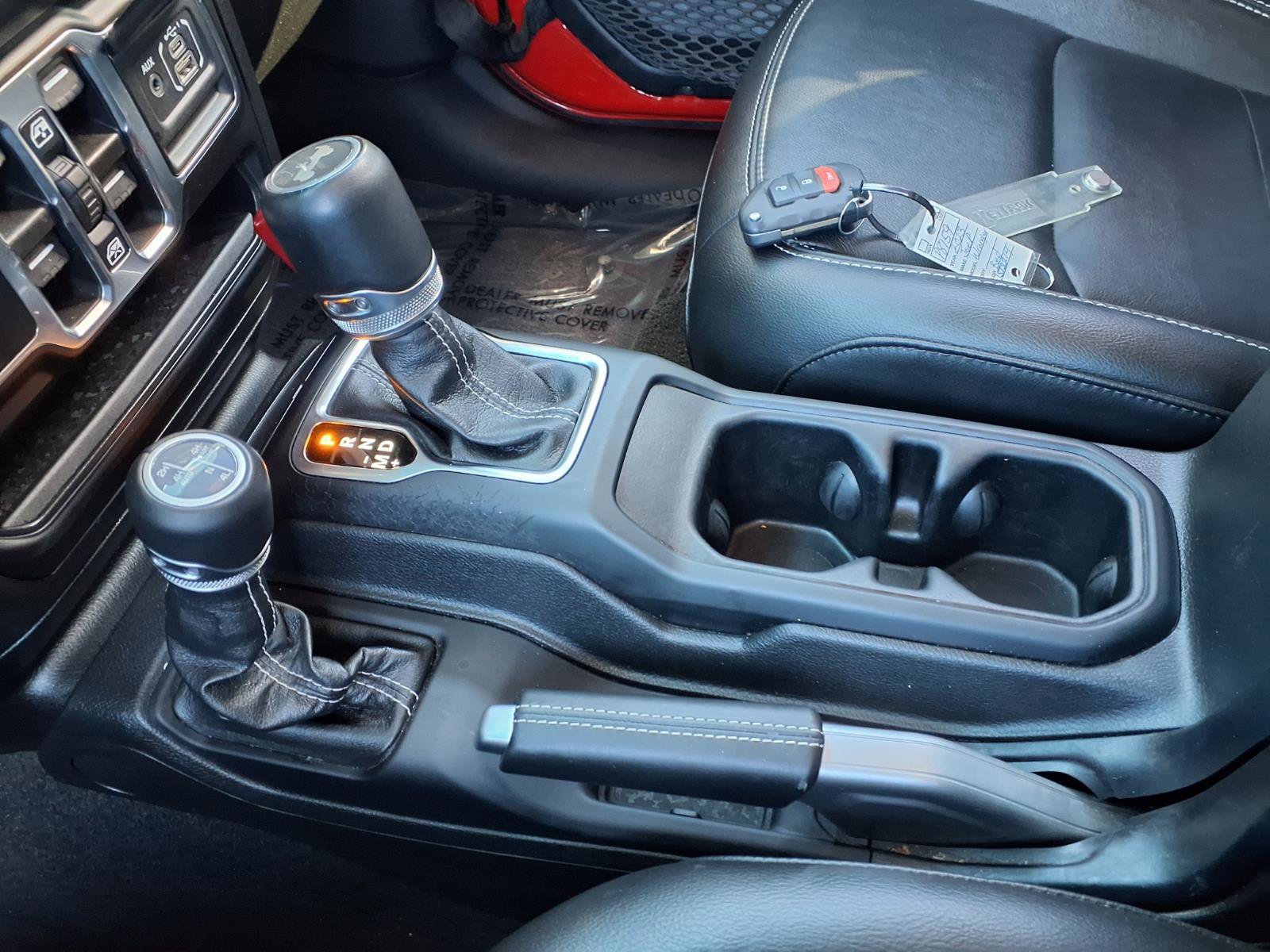 Used 2023 Jeep Wrangler Unlimited Sahara image 8