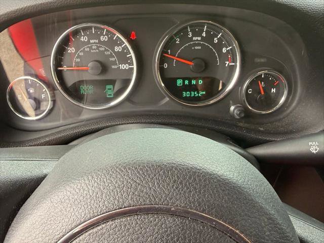 Certified 2018 Jeep Wrangler Sahara w/ Connectivity Group image 21