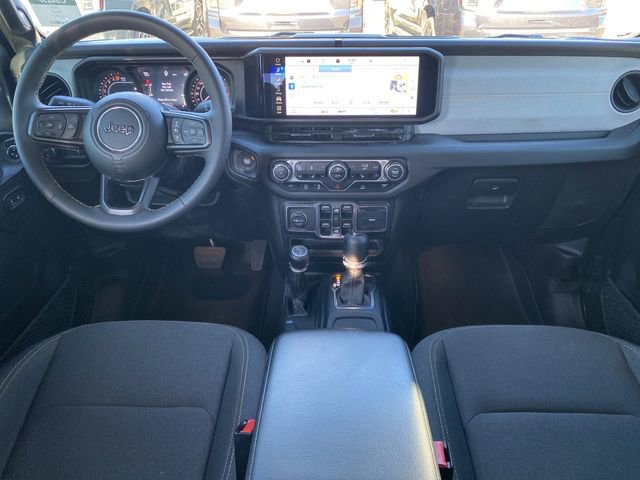 Used 2024 Jeep Gladiator Sport image 15