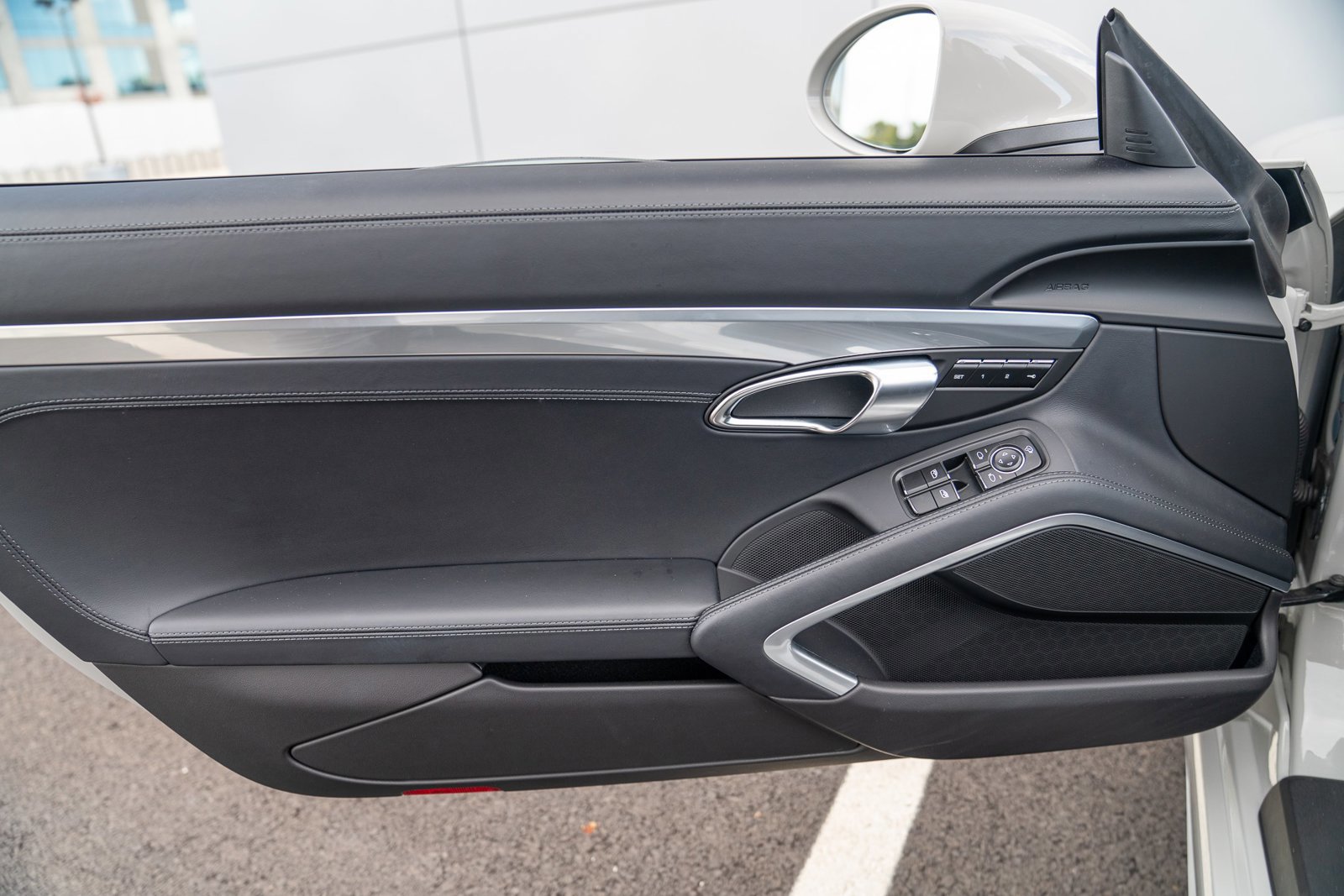 New 2025 Porsche 718 Boxster image 9