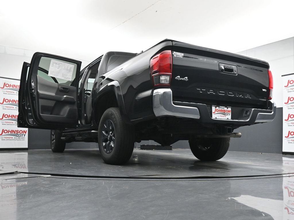 Used 2023 Toyota Tacoma SR5 AWD/4WD image 44