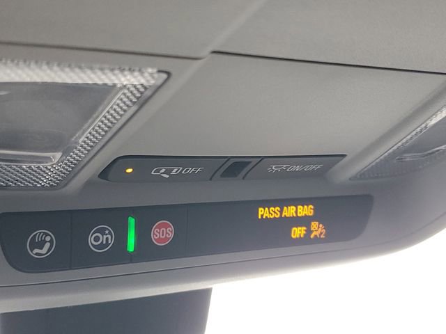 Certified 2023 GMC Terrain SLE w/ Driver Convenience Package image 2