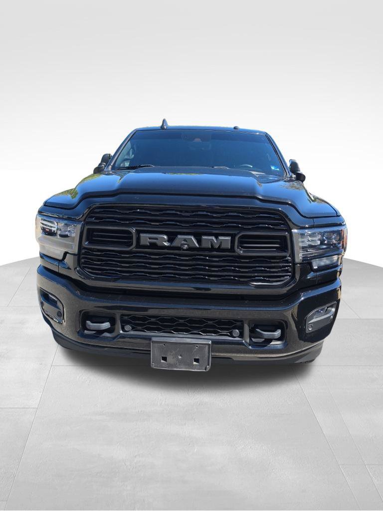 Used 2022 RAM 3500 Limited AWD/4WD image 2