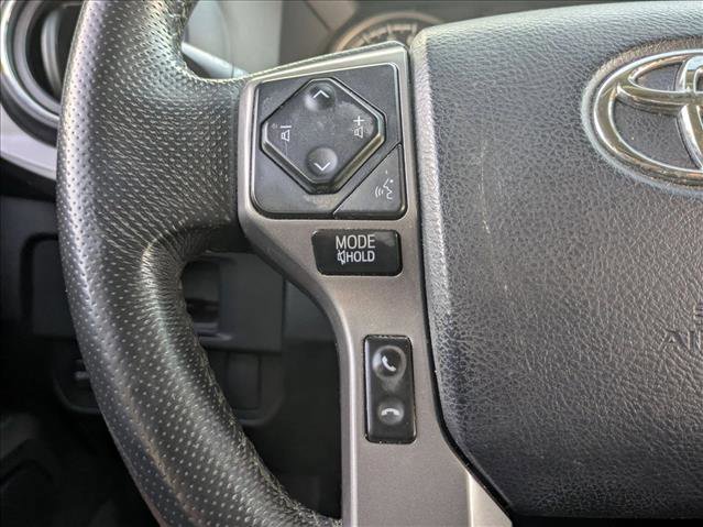 Used 2017 Toyota Tacoma TRD Off-Road image 10