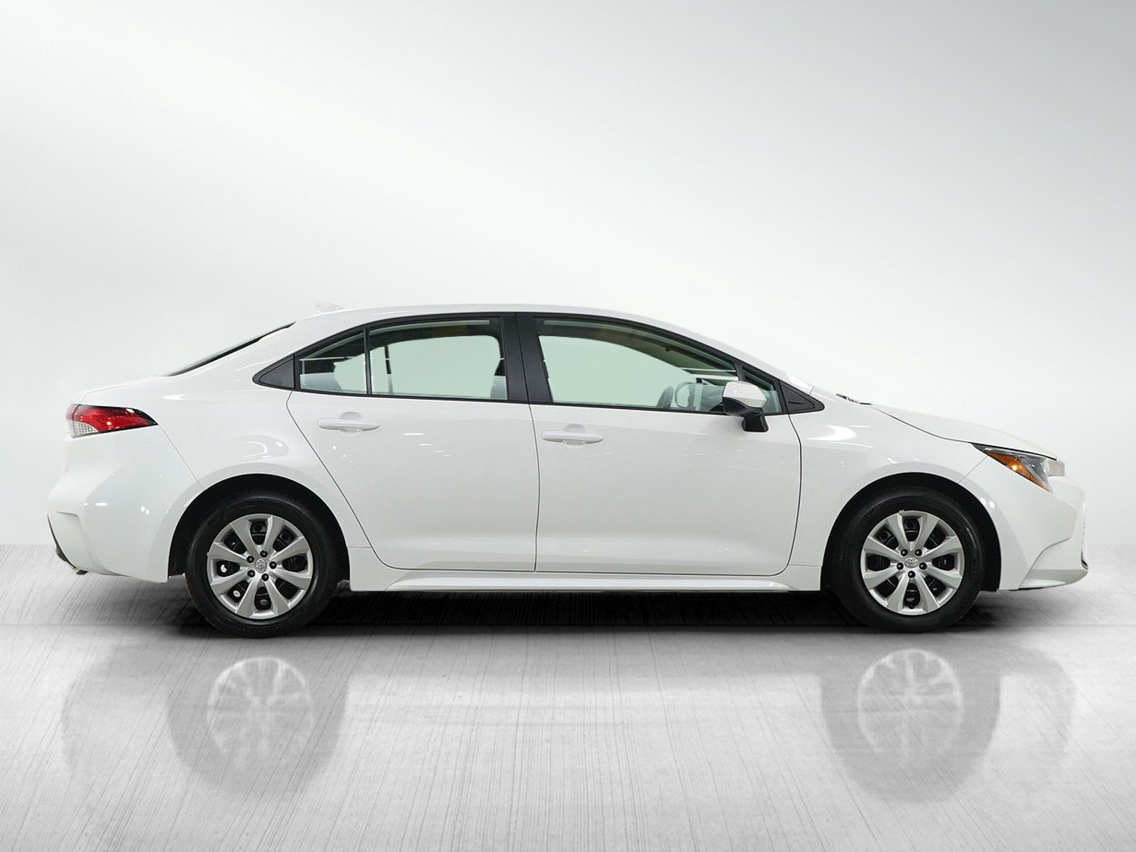 Used 2026 Toyota Corolla LE FWD image 6